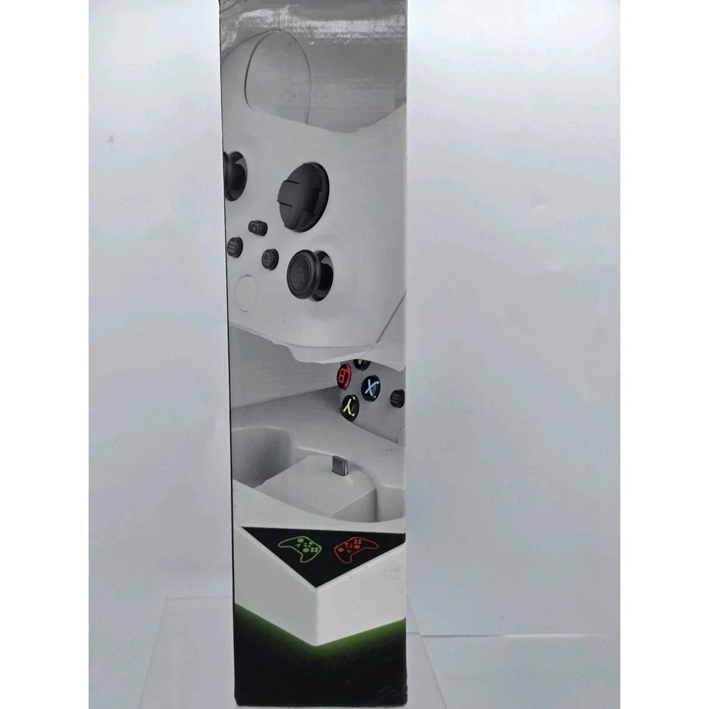 BUNDLE Wireless Xbox Series X/S Carbon Black Controller W/ Xbox X Charging Dock!